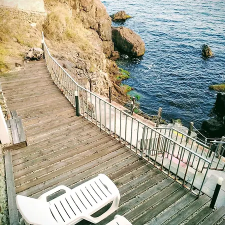 Апартамент Sea Dream Above The Sea Созопол